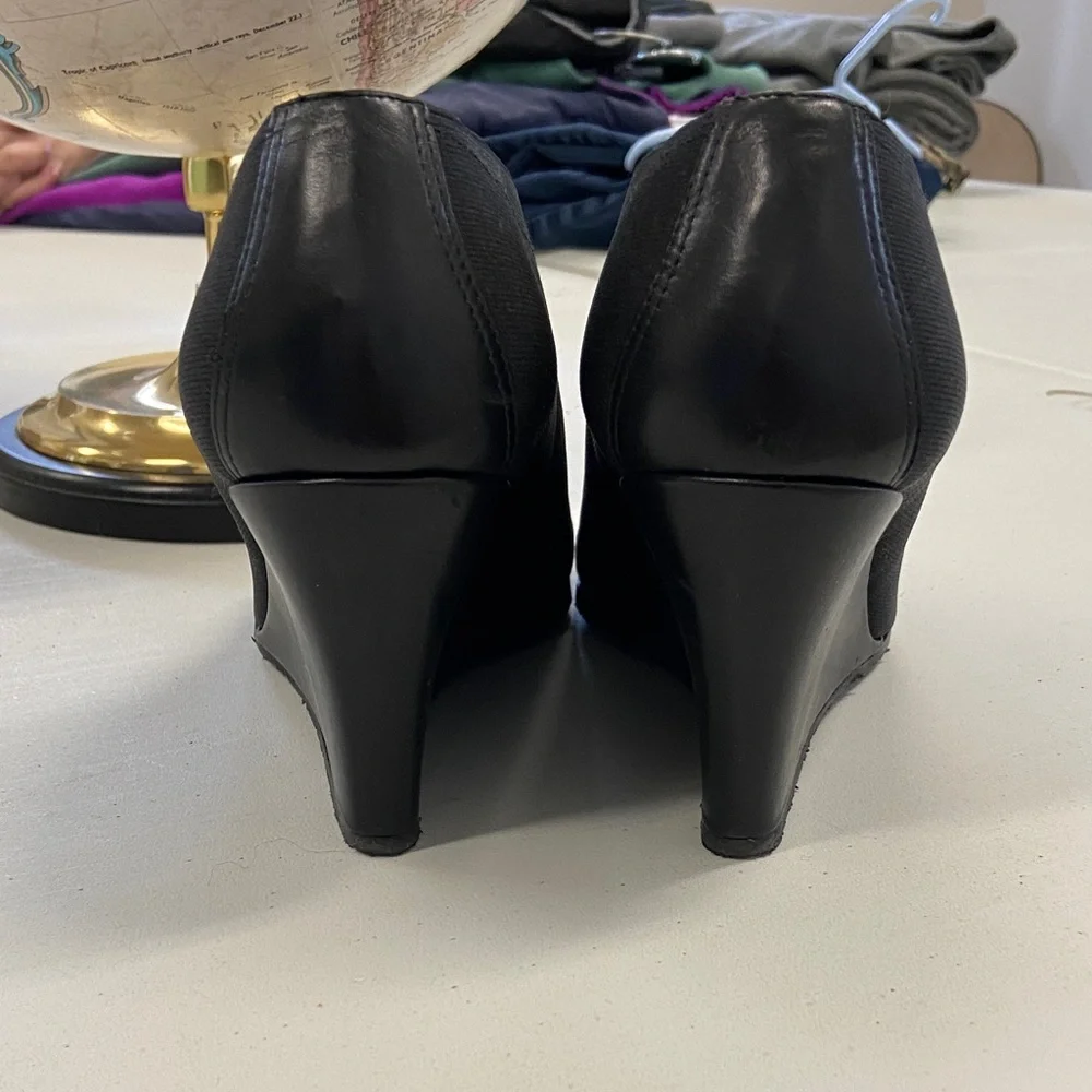 Donald J. Pliner Black Wedge Booties